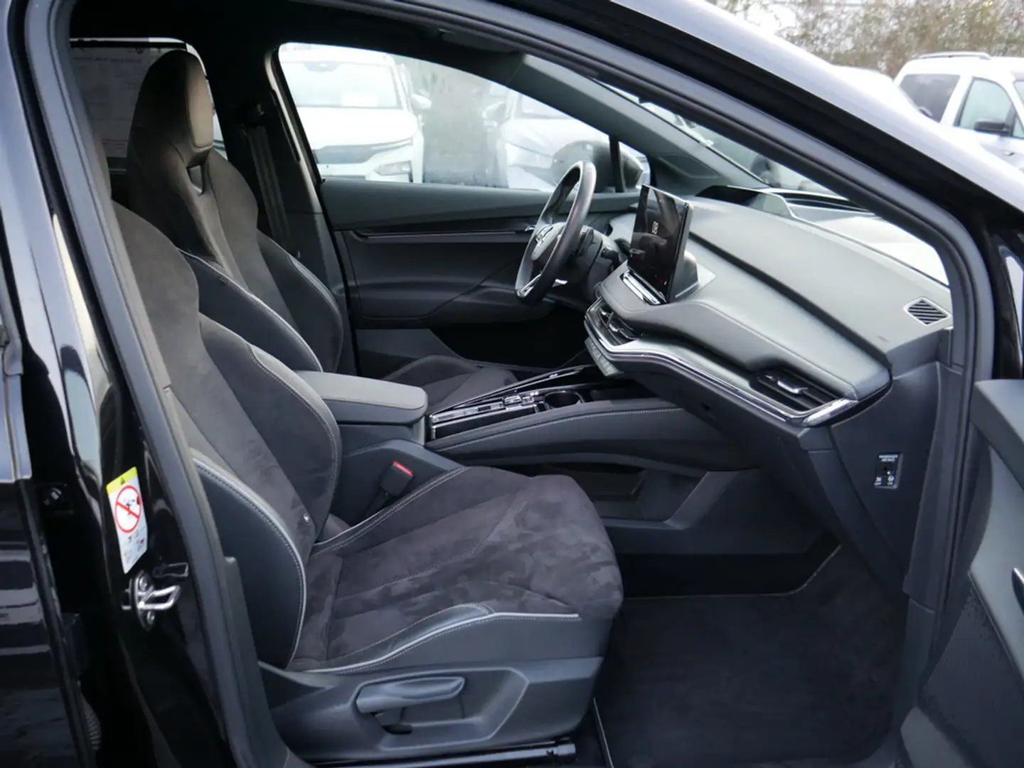Skoda Enyaq iV 80x Sportline AHK ACC HUD LED 360° Schwarz - 2