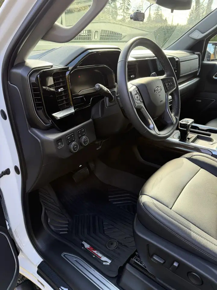 Chevrolet Silverado 1500 снимка Chevrolet Silverado 1500