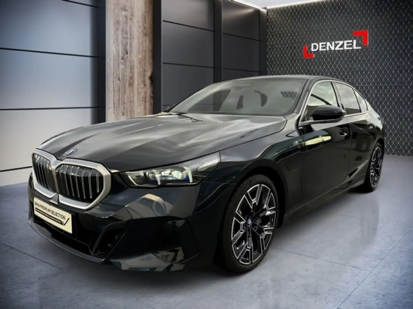 BMW 550 e xDrive Limousine G60 XB1 Schwarz - 1