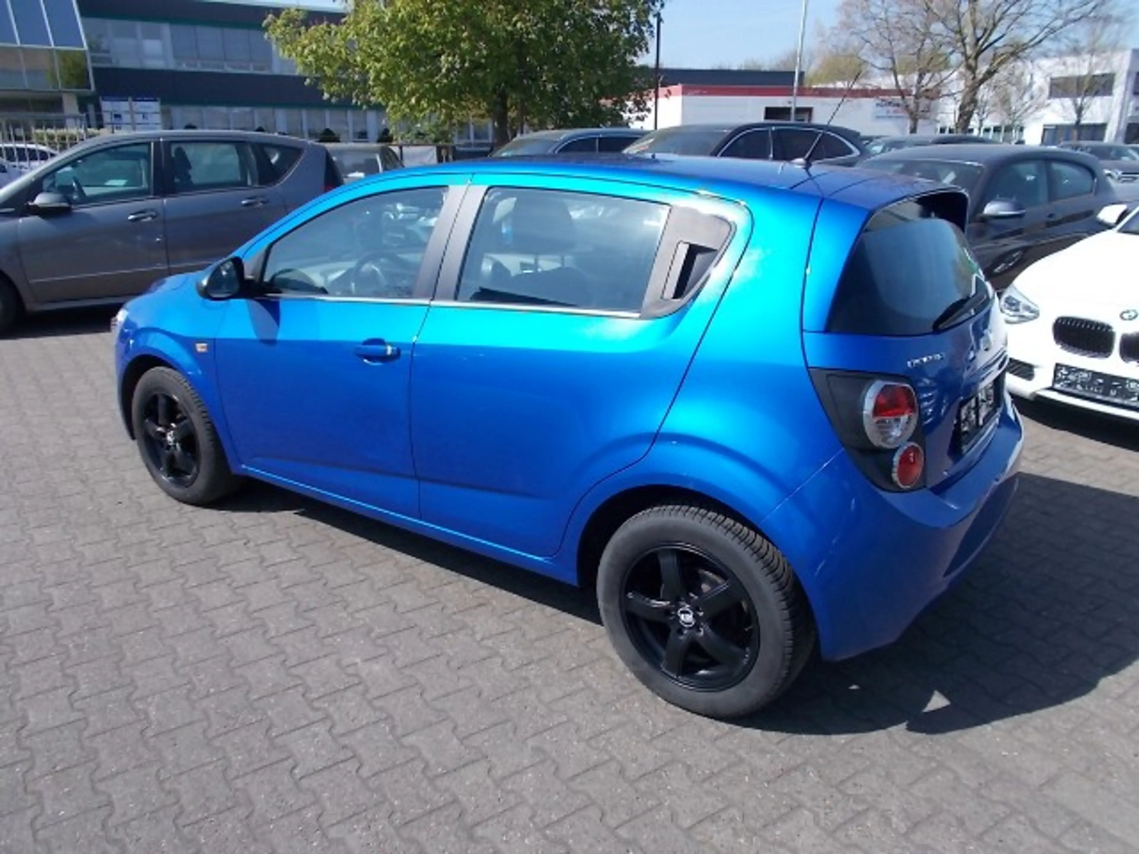 Chevrolet Aveo LTZ 1.6, Klima SHZ PDC Alu Allwetter — photo 7
