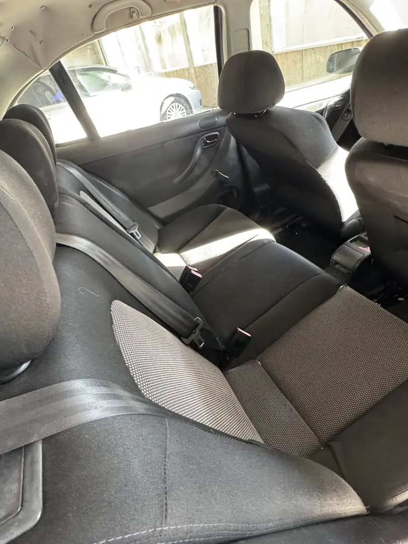 SEAT Leon 1.9 tdi Signo 110cv - 2