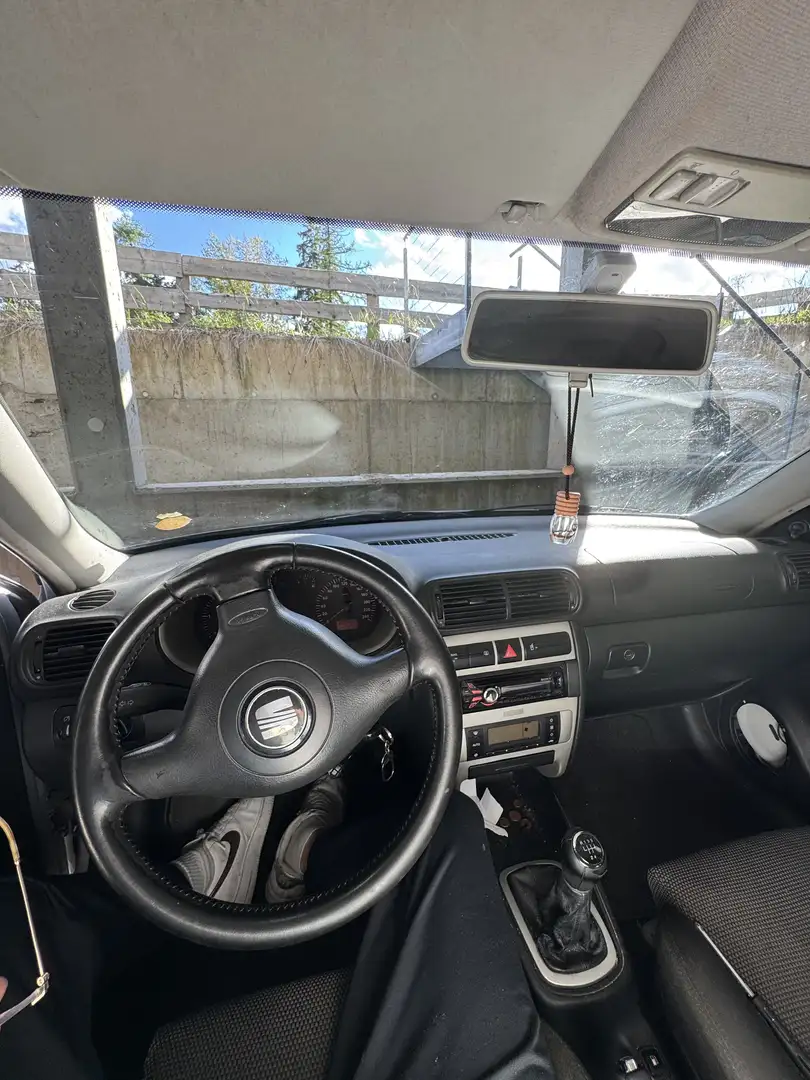 SEAT Leon 1.9 tdi Signo 110cv - 1