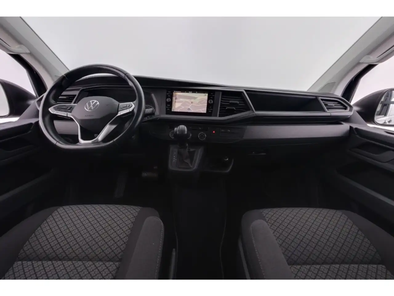 Volkswagen T6.1 Multivan 2.0TDI DSG Family+NAVI+AHK+CARPLAY 10