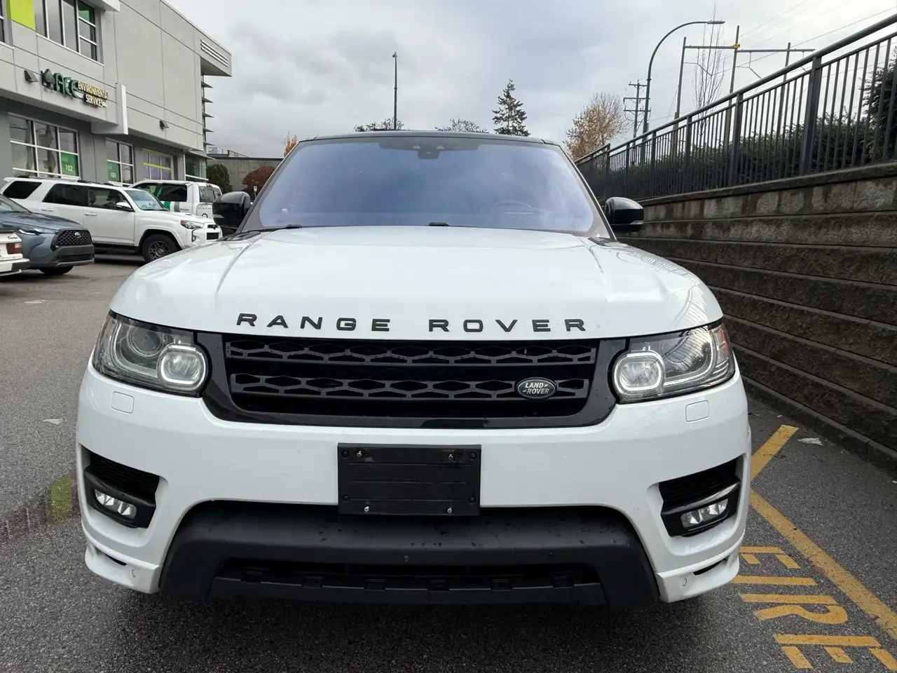 Land Rover Range Rover Sport снимка Land Rover Range Rover Sport