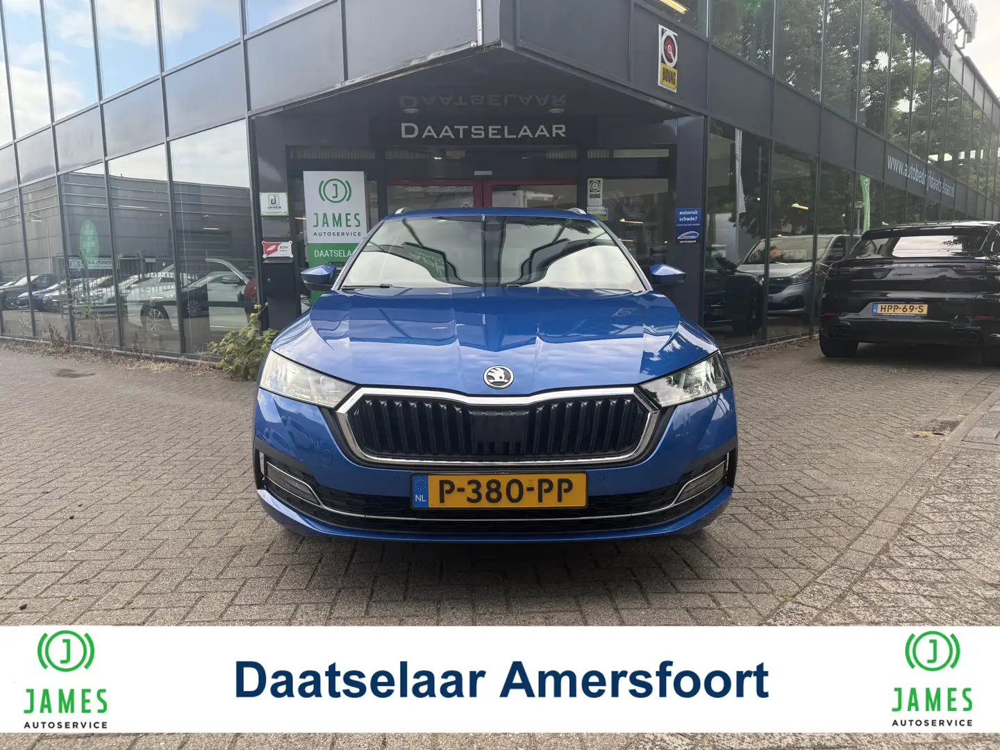 Skoda Octavia Combi 1.5 e-TSI Business Edition Navi Camera Haak Bleu - 1
