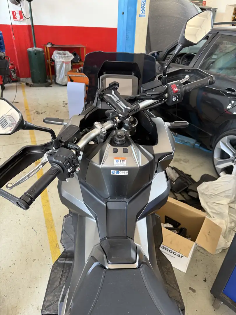 Honda X-ADV 750 - 1