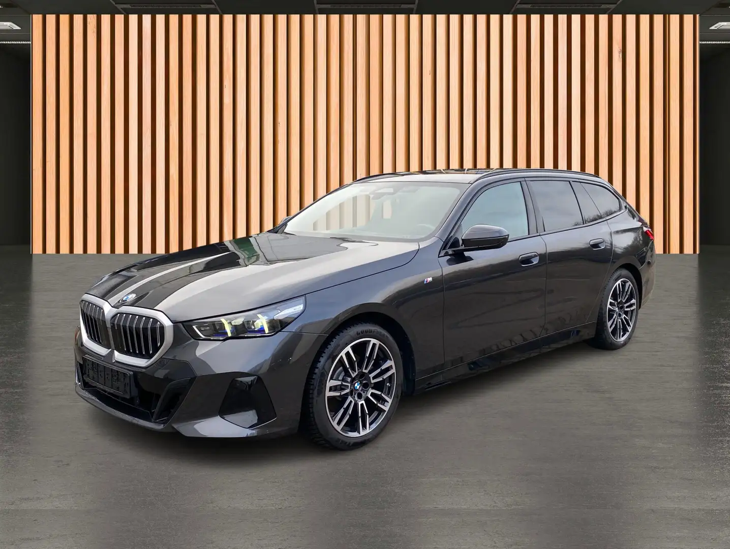 BMW 520 iA M Sport*Standheizung*Anhängerkupplung Grau - 2