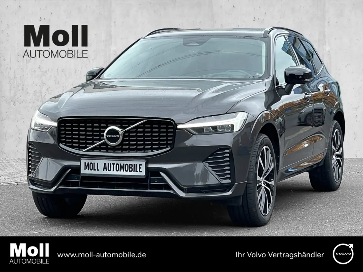 Volvo XC60 Plus Dark 2WD B4 Benzin EU6d digitales Cockpit Mem Grau - 1