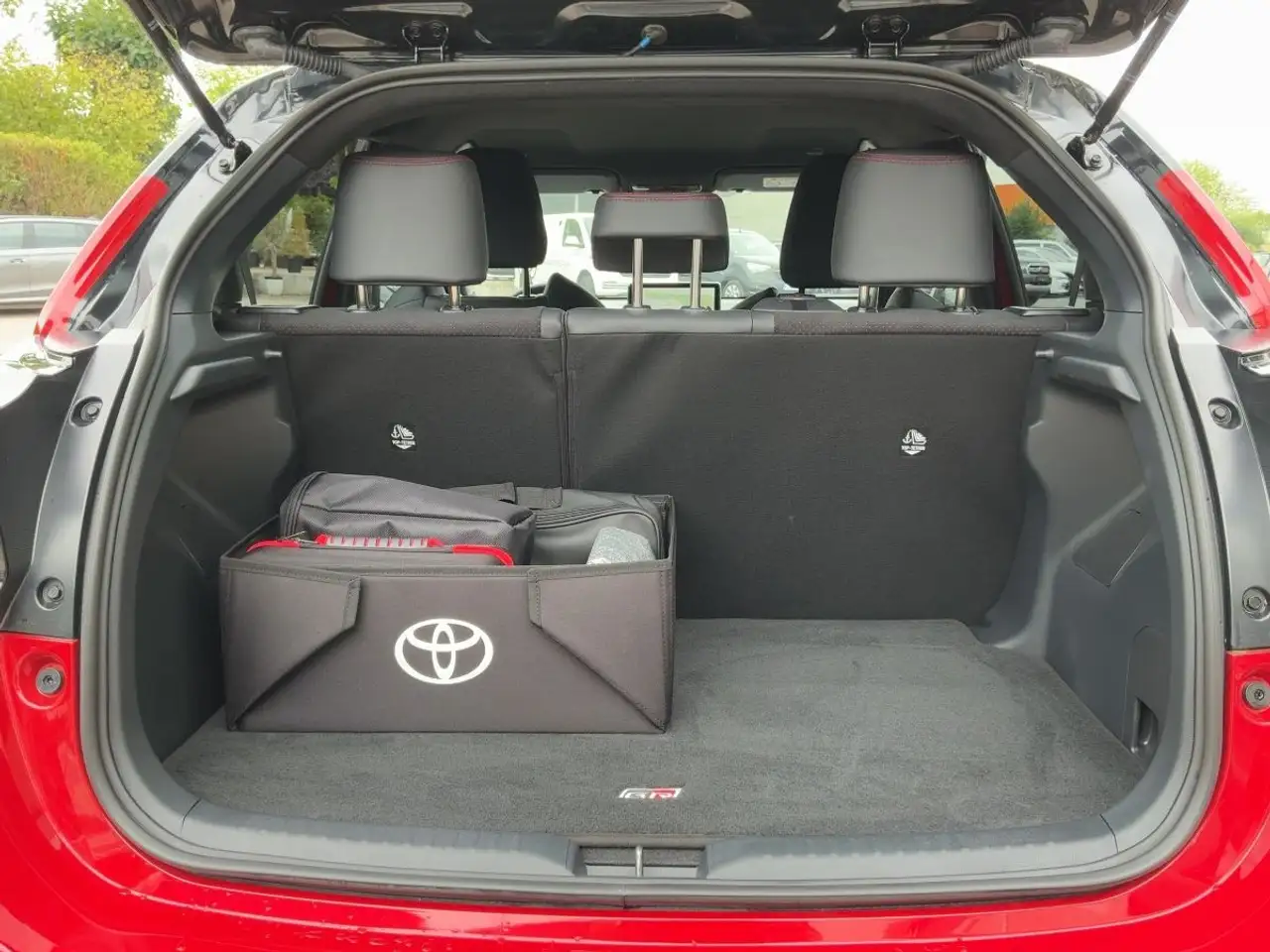 Toyota Yaris 1.5 Hybrid GR SPORT LED+APP+ACC+RFK+SHZ+VC, миниатюра 14