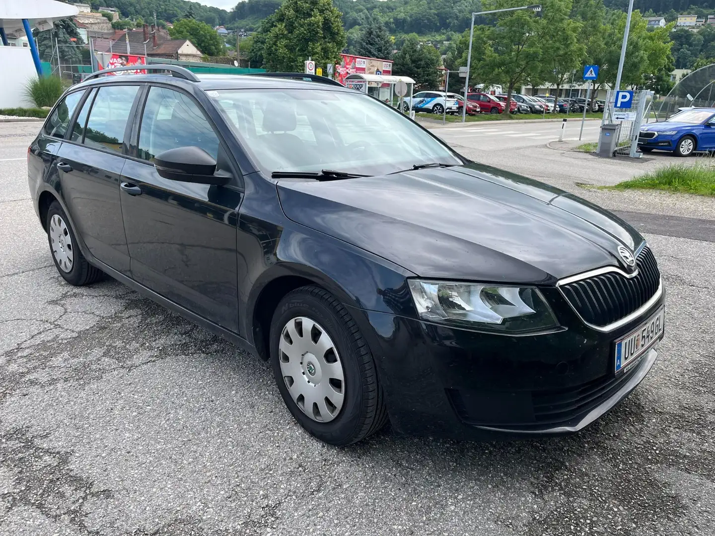 Skoda Octavia Combi 1,6 Active TDI Green tec Klima-AHK Schwarz - 2