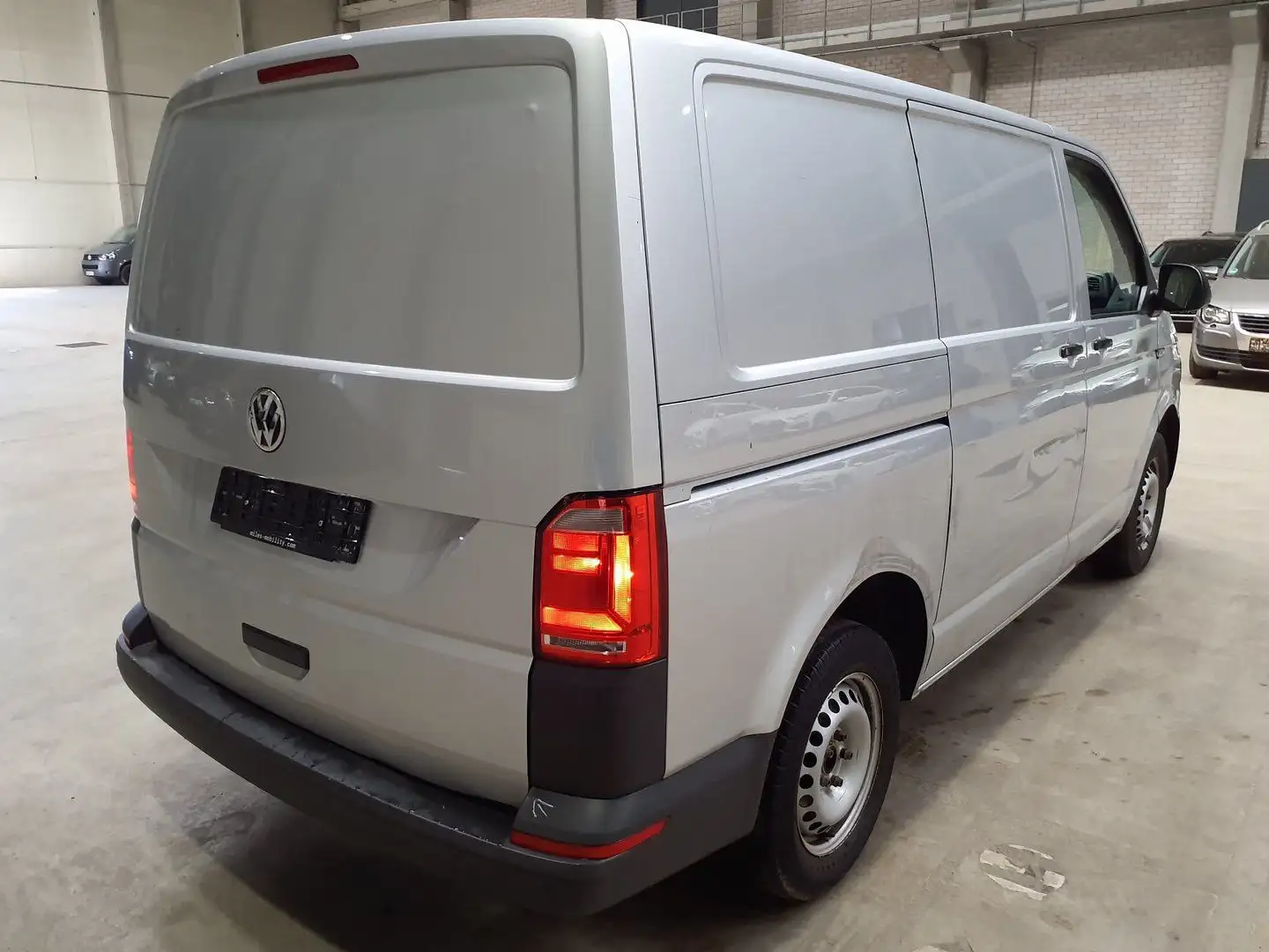 Volkswagen T6 Transporter KR TEMPOMAT/PDC/KLIMA/TOUCH Silber - 2