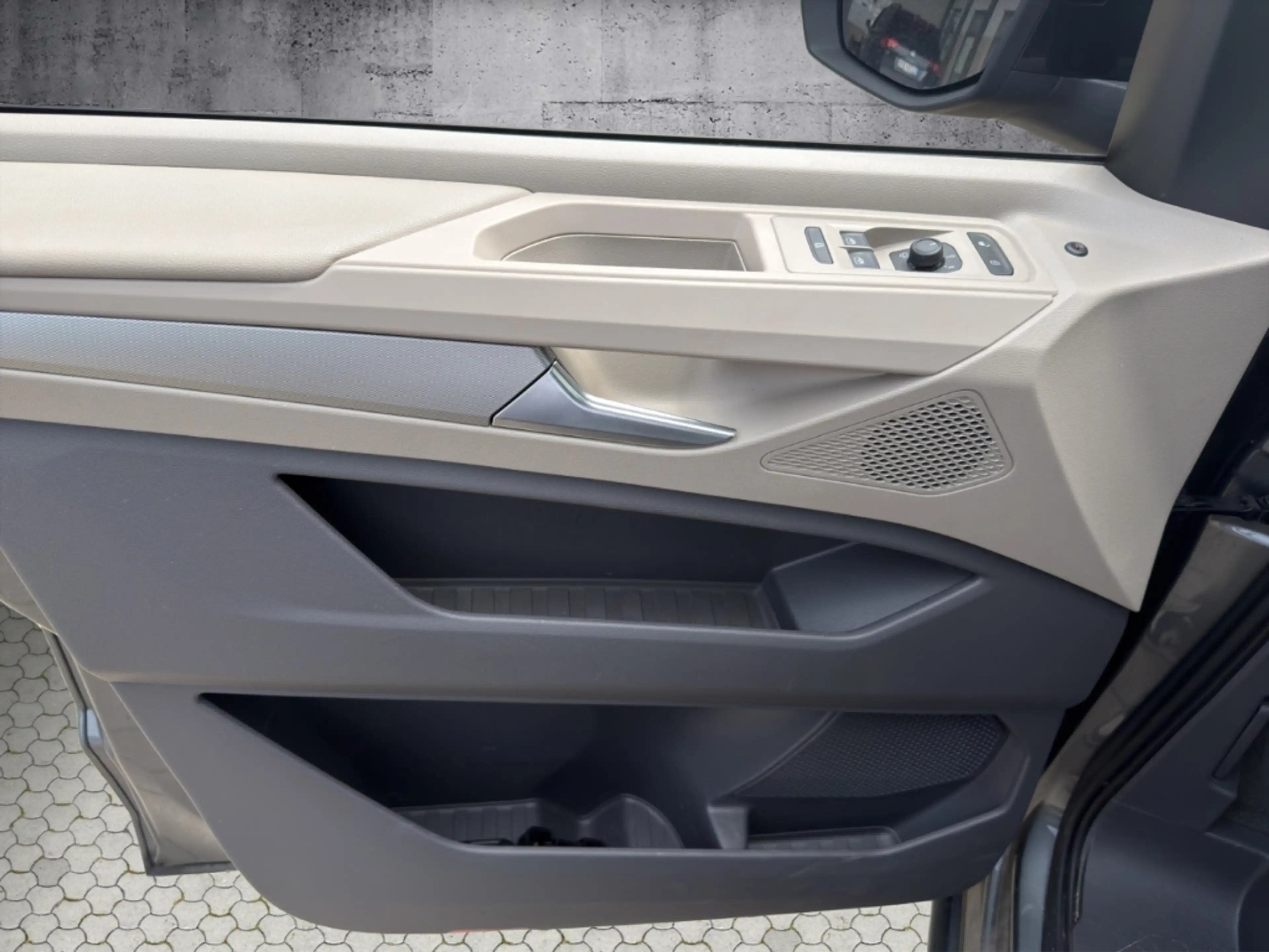Volkswagen T7 California 2.0 TDI DSG Beach Tour STANDH LED KAMERA AHK AUFST — photo 10