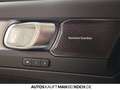 Volvo XC40 Black Edition B3 Mild-Hybrid Benzin Ultra Schwarz - thumbnail 18