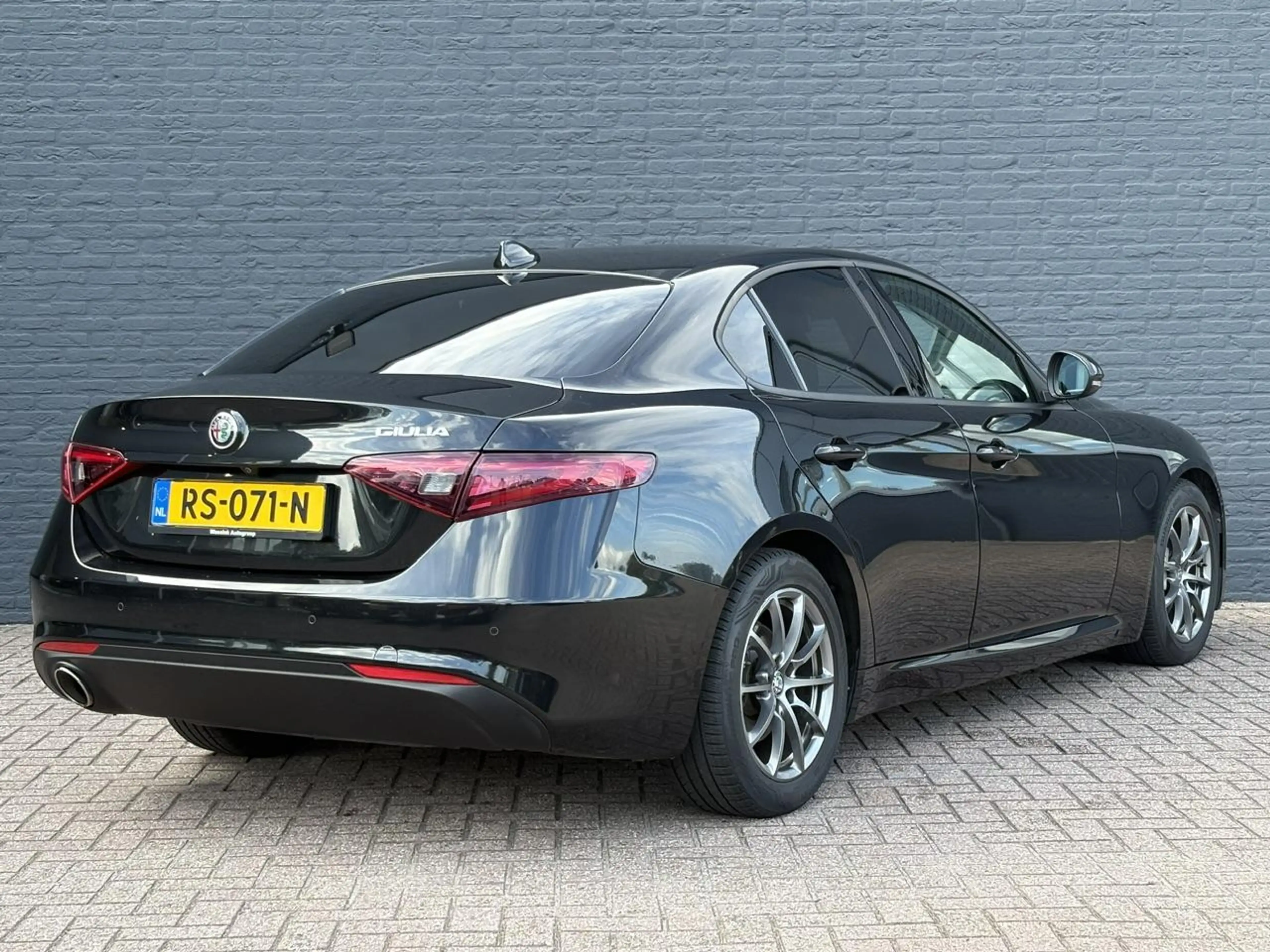 Alfa Romeo Giulia 2.0T Super | Dealer Onderhouden | All Season Bande — photo 5