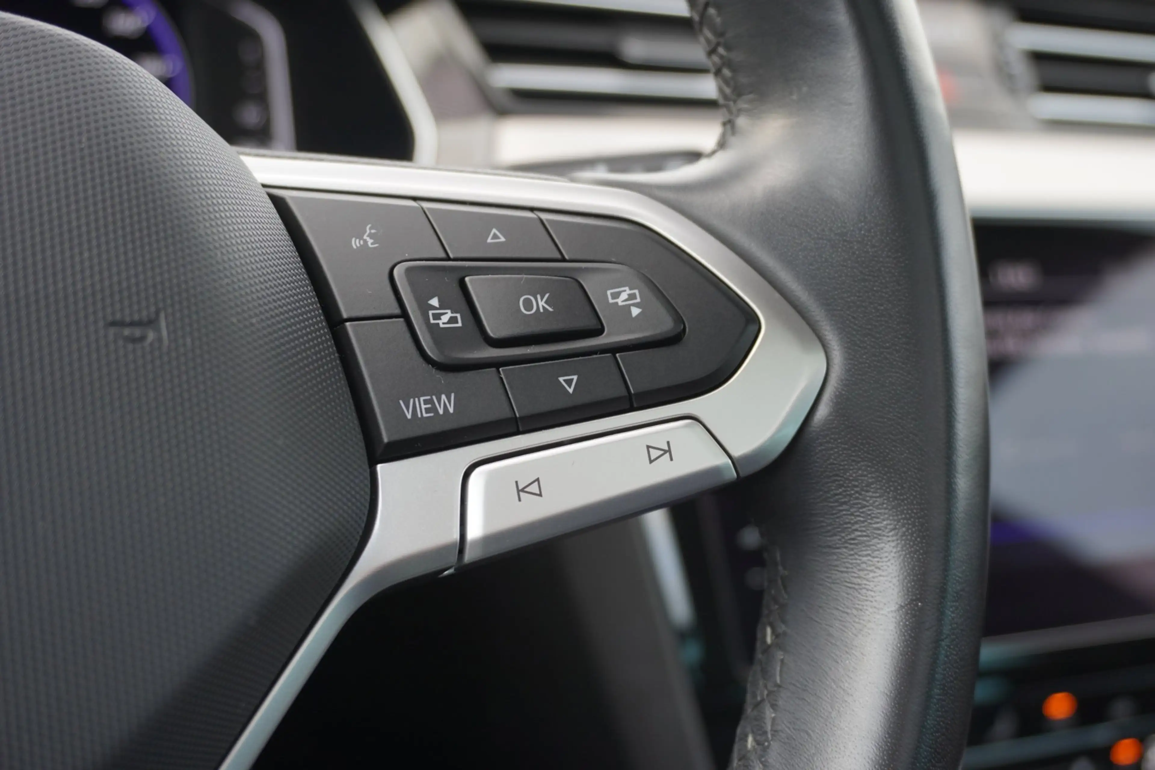 Volkswagen Passat Variant 1.5 TSI R-Line Business + Panodak | Carplay | Auto — photo 20