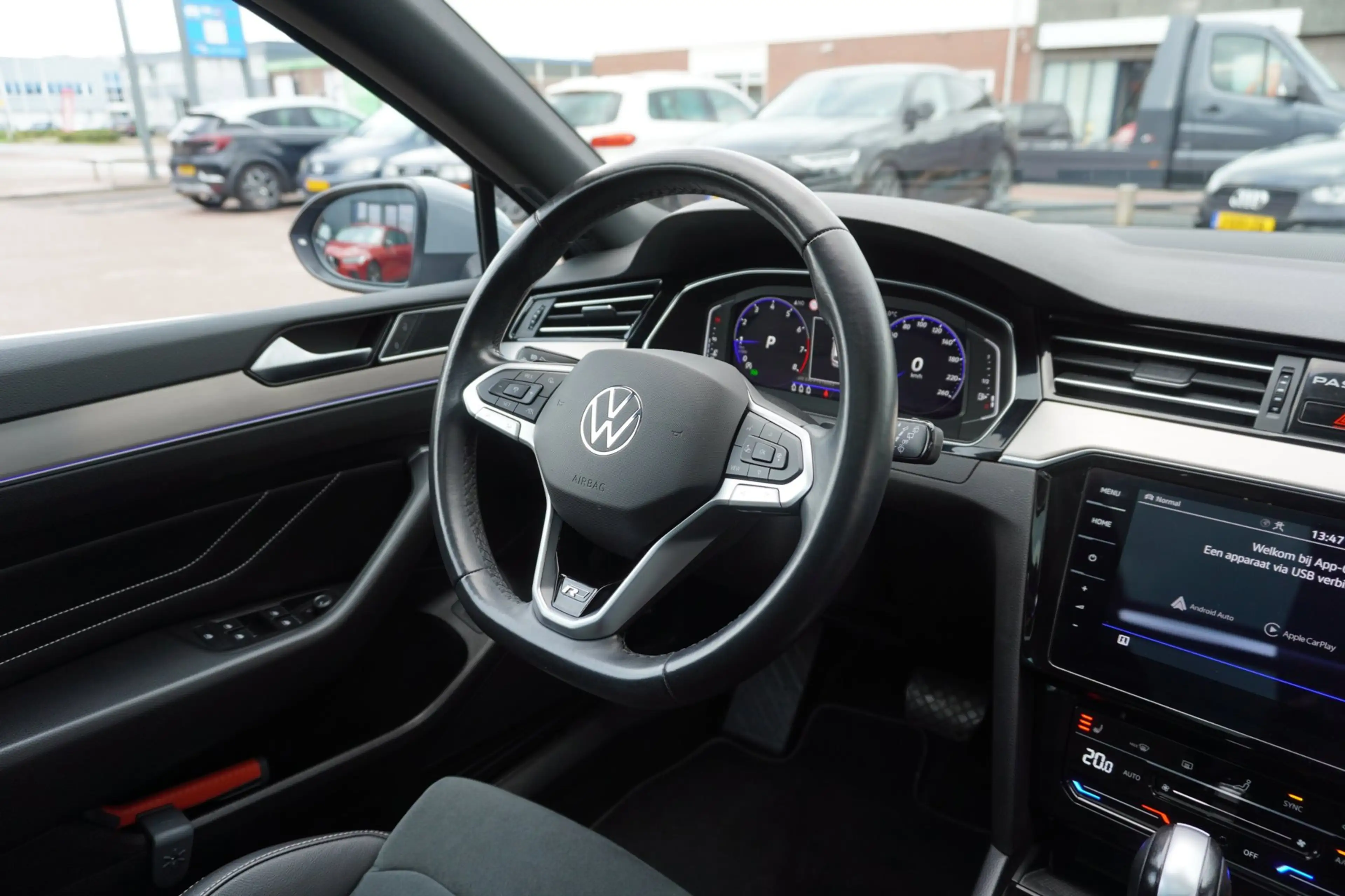 Volkswagen Passat Variant 1.5 TSI R-Line Business + Panodak | Carplay | Auto — photo 18