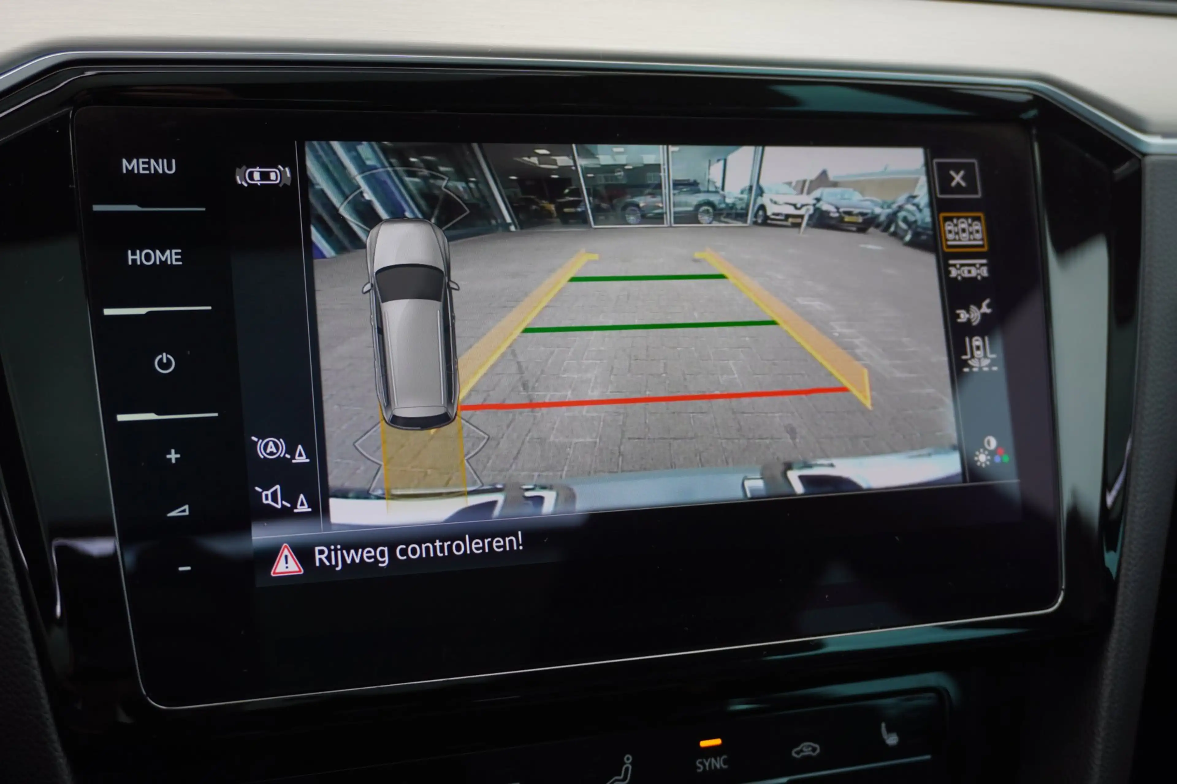 Volkswagen Passat Variant 1.5 TSI R-Line Business + Panodak | Carplay | Auto — photo 22