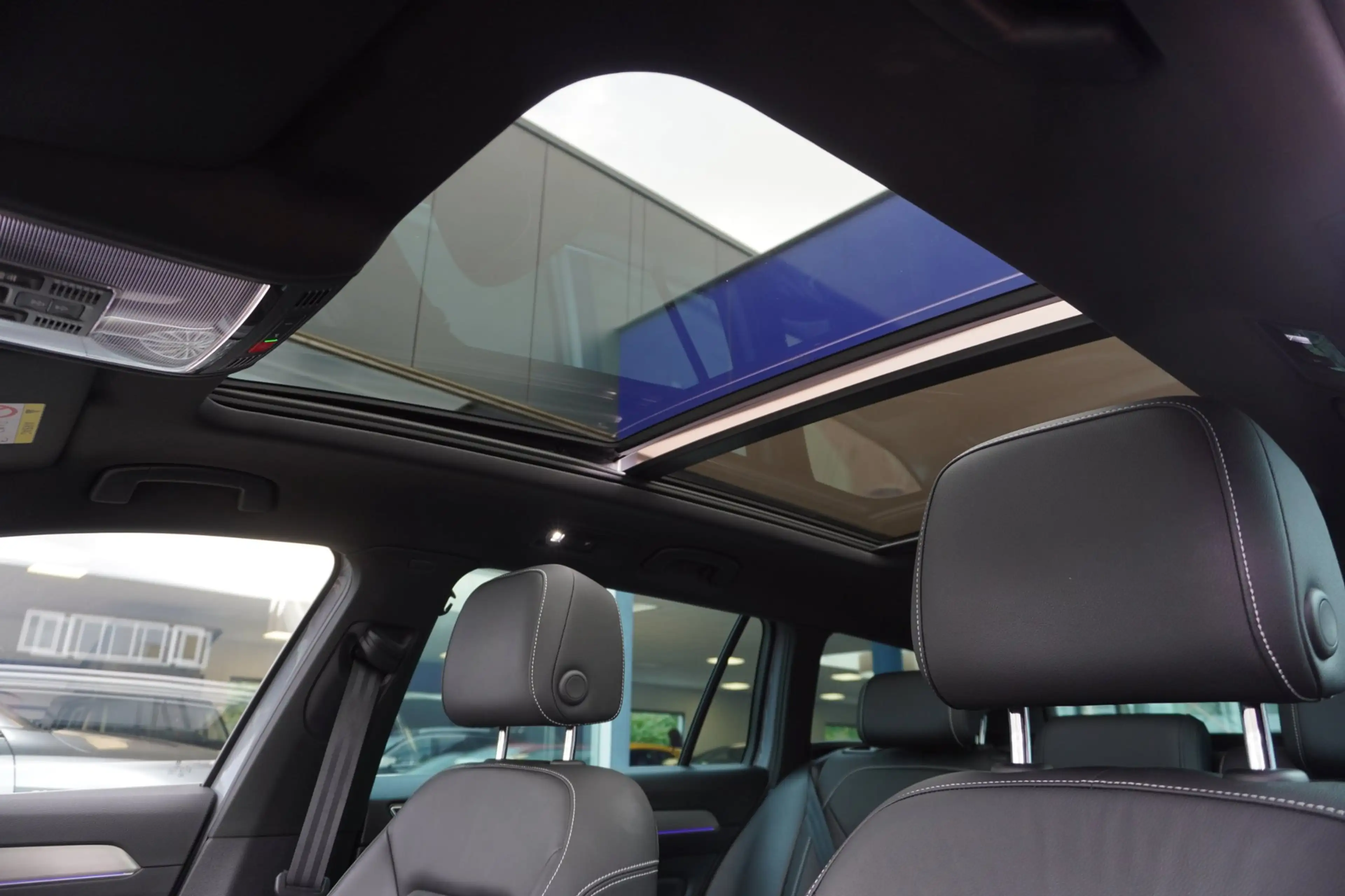 Volkswagen Passat Variant 1.5 TSI R-Line Business + Panodak | Carplay | Auto — photo 28