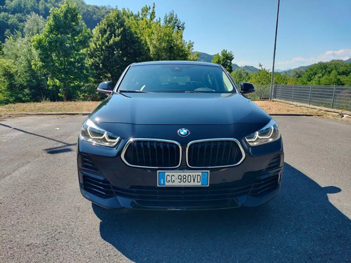BMW X2 sDrive18d Business-X Nero - 2