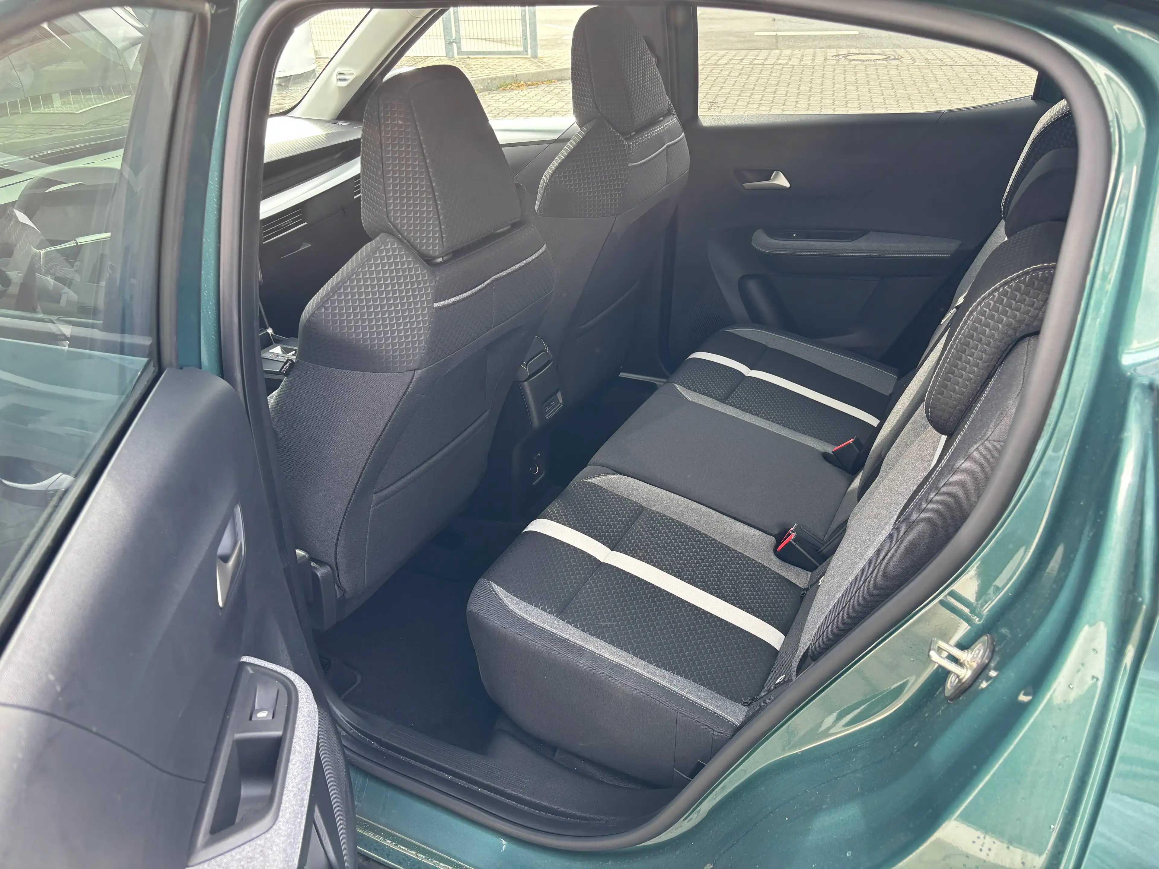 Opel Frontera GS 1.2 107 kW — photo 10