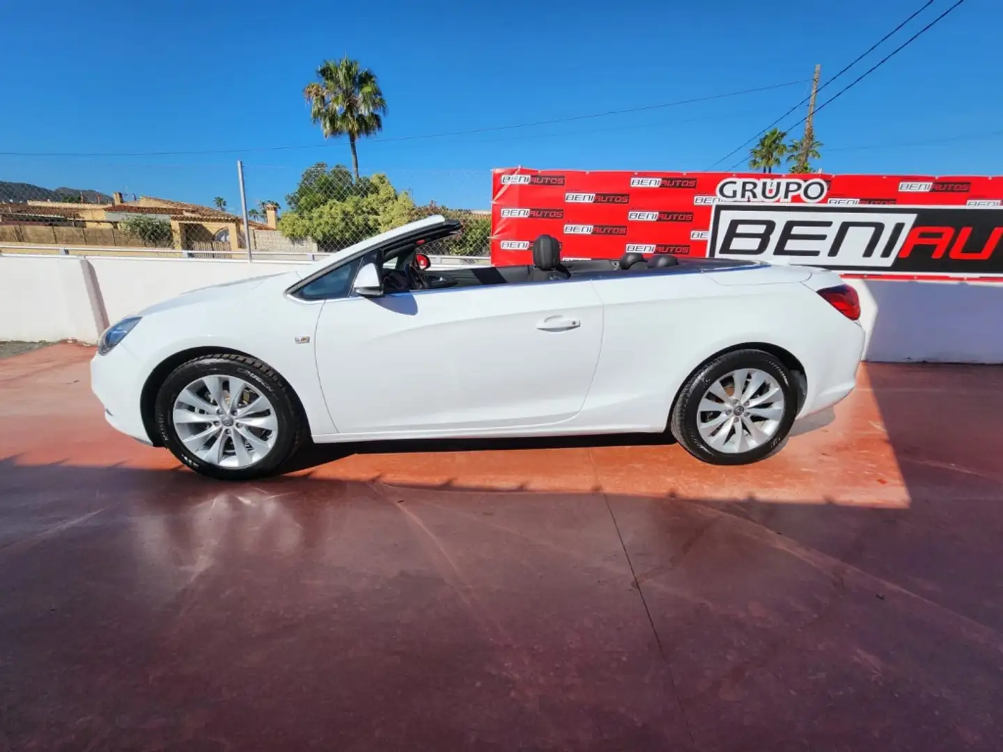 Opel Cabrio 1.4T S&S Excellence Blanco - 2