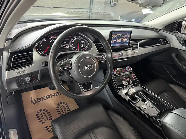 Audi A8 view 11