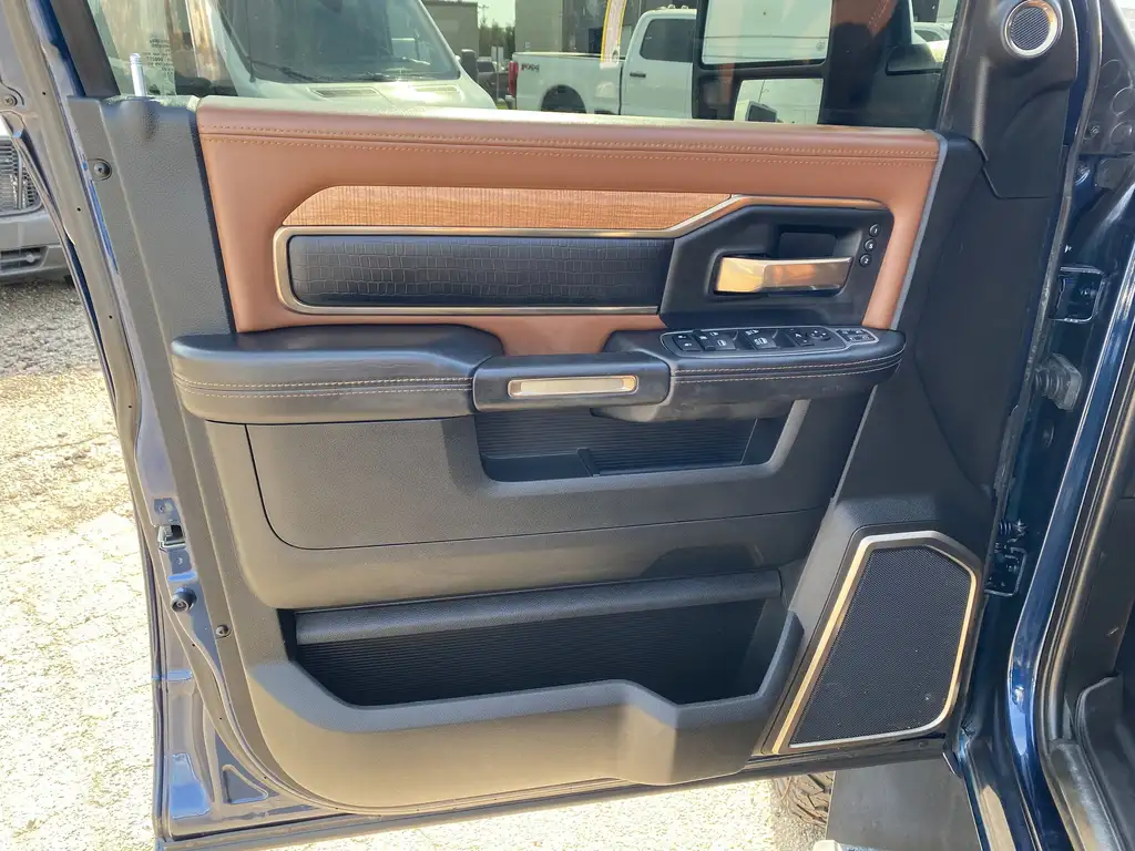 2023 RAM 2500 Limited Longhorn Crew Cab 6'4 | Push Start | Rear — photo 6