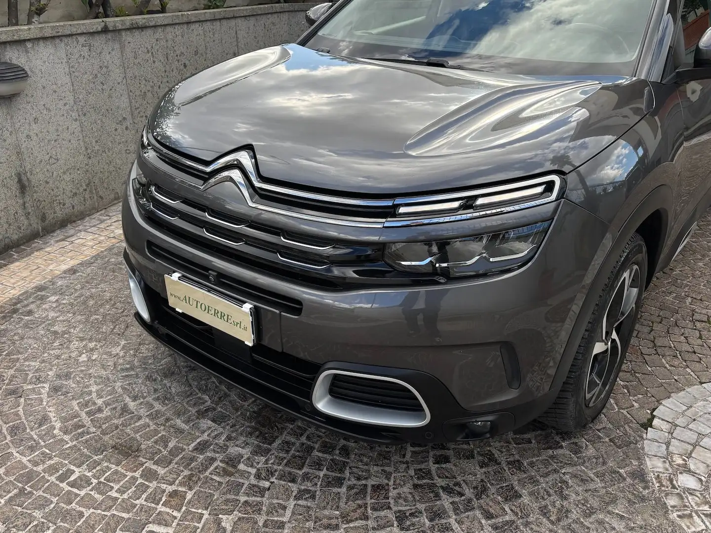 Citroen C5 Aircross C5 Aircross I 2018 1.5 bluehdi Shine s Grau - 2