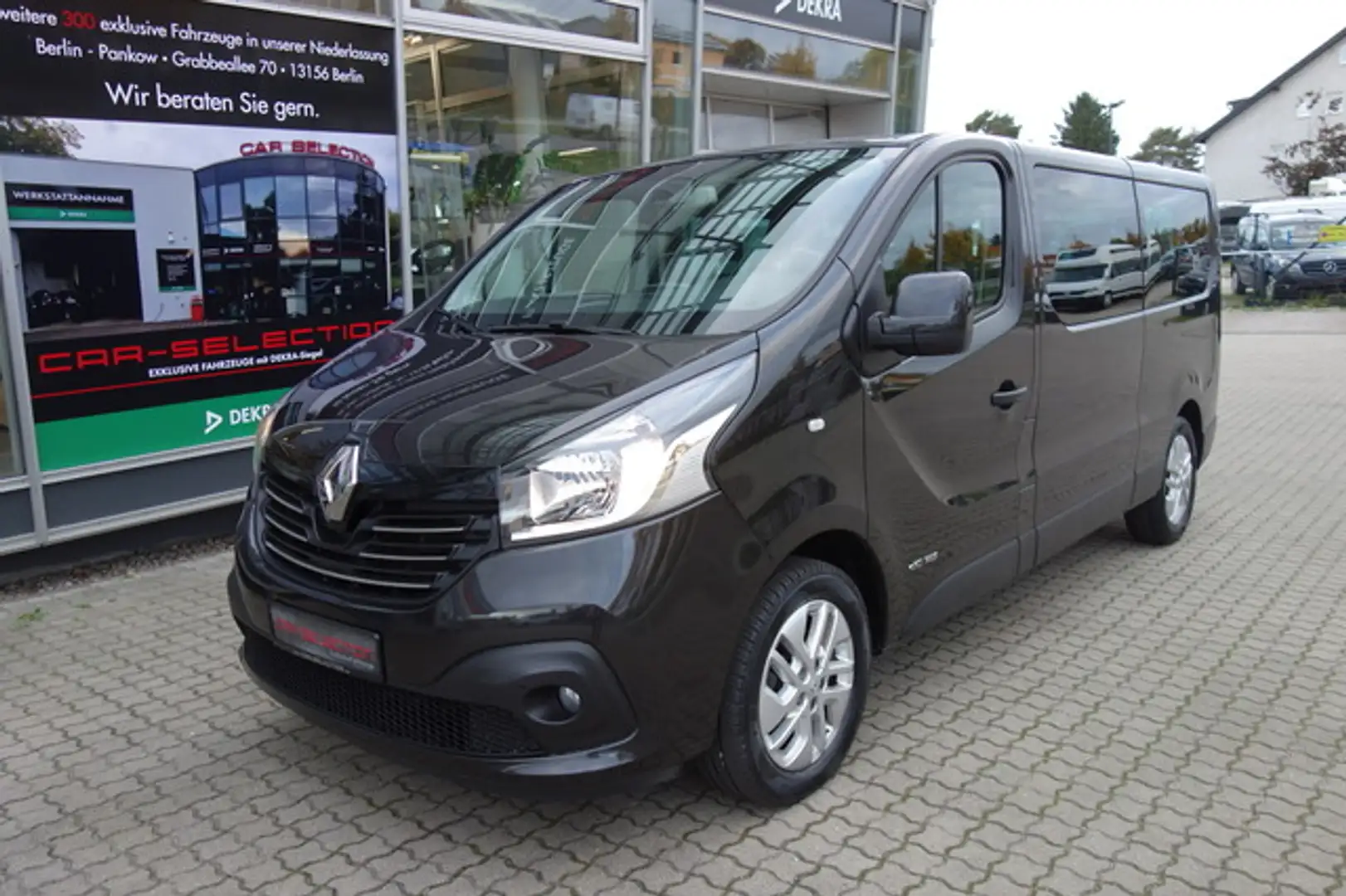 Renault Trafic 1.6 d L2H1 9SITZER/KAMERA/AHK/KLIMA/17ZOLL Black - 1