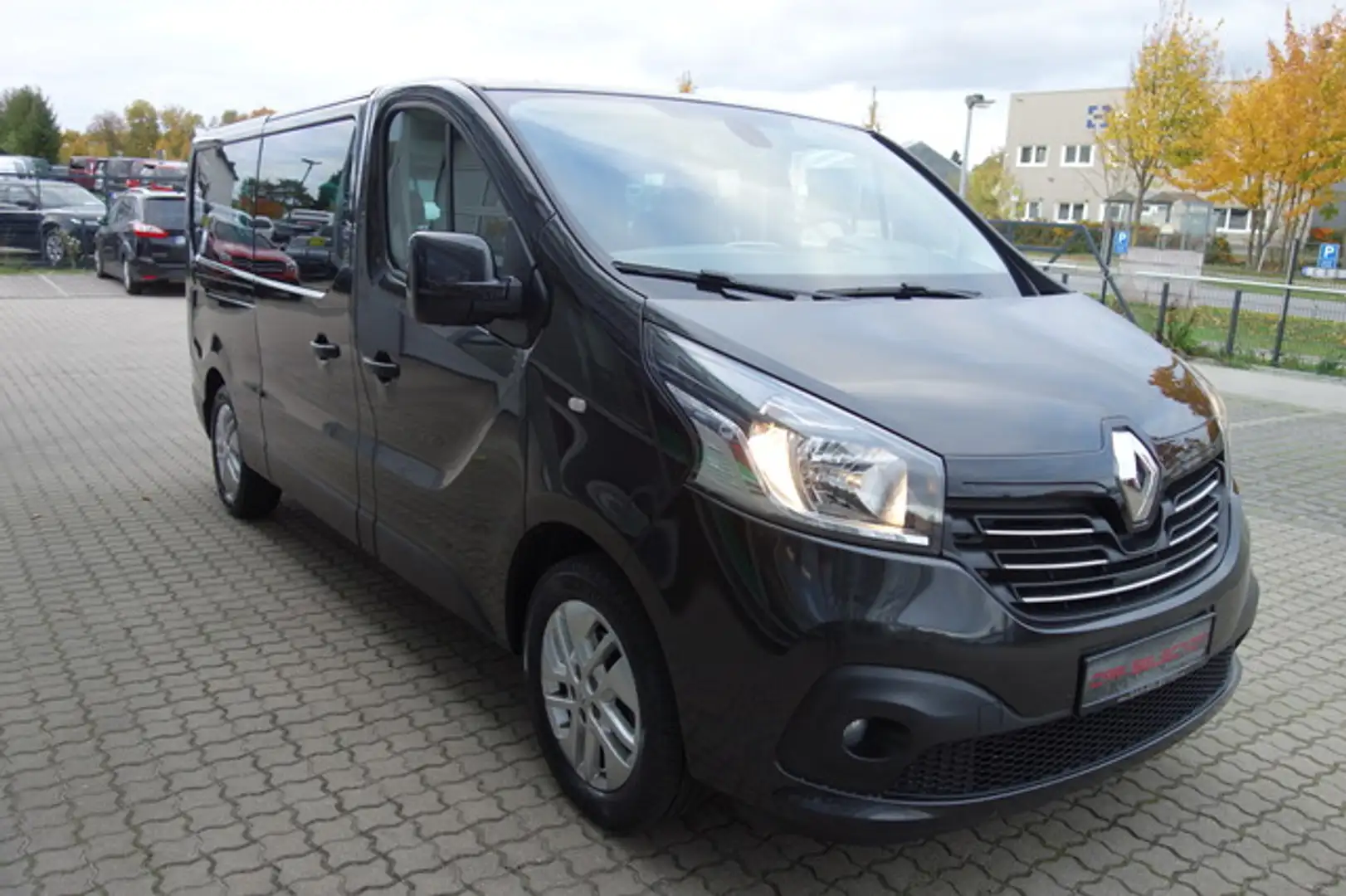Renault Trafic 1.6 d L2H1 9SITZER/KAMERA/AHK/KLIMA/17ZOLL Schwarz - 2