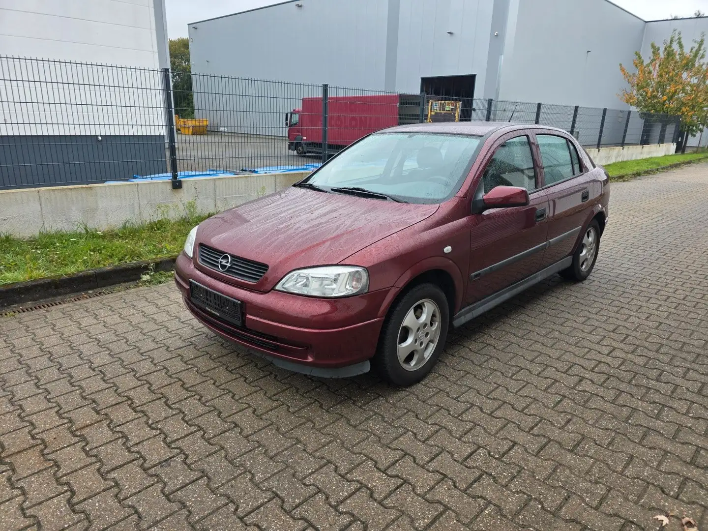 Opel Astra 1.8 16V Comfort 4-türig D 4 Rot - 1