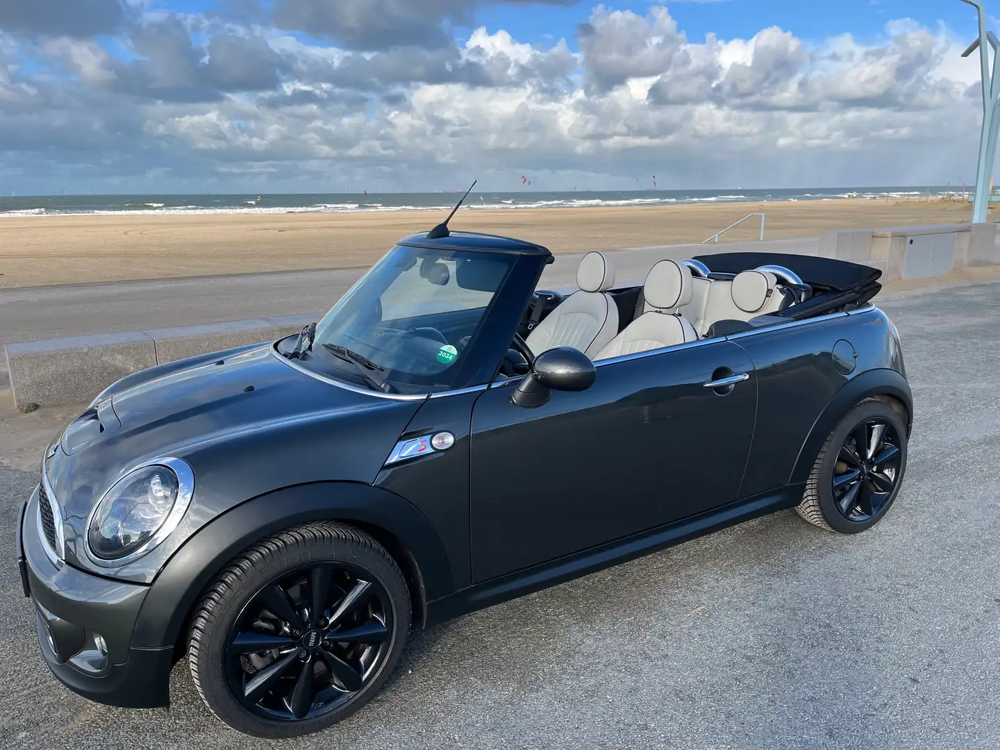 MINI Cooper S Cabrio Cooper S Cabrio 1.6 Pepper Grijs - 1