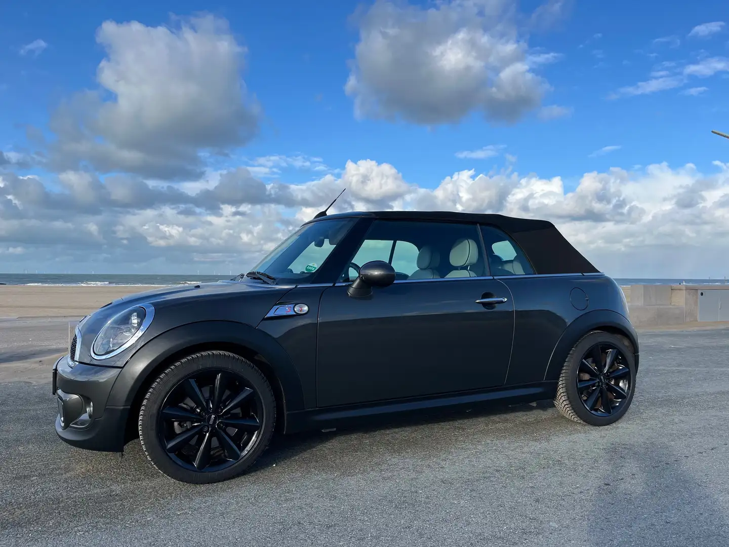 MINI Cooper S Cabrio Cooper S Cabrio 1.6 Pepper Grijs - 2