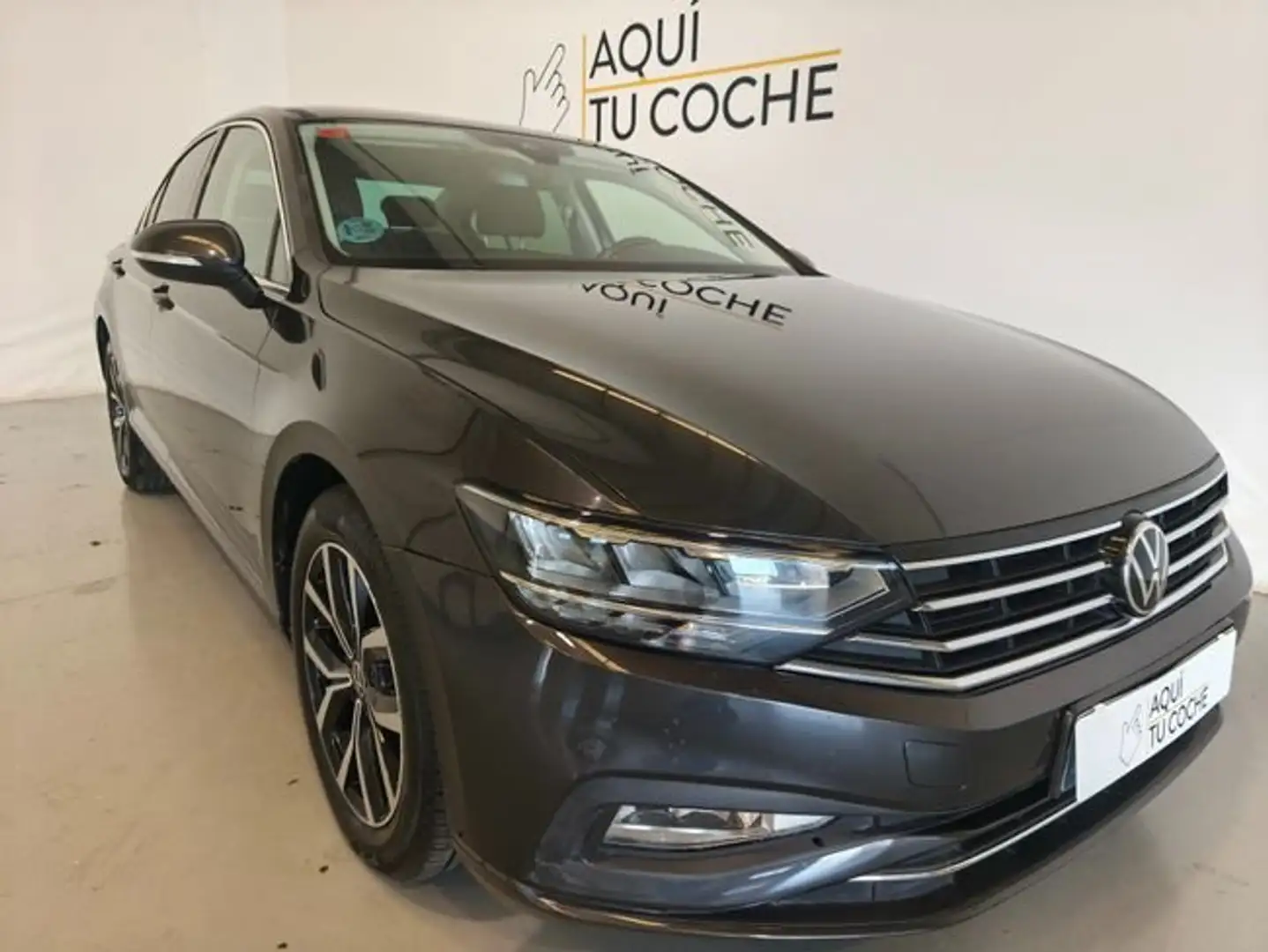 Volkswagen Passat 2.0TDI EVO Executive DSG7 110kW Gris - 2