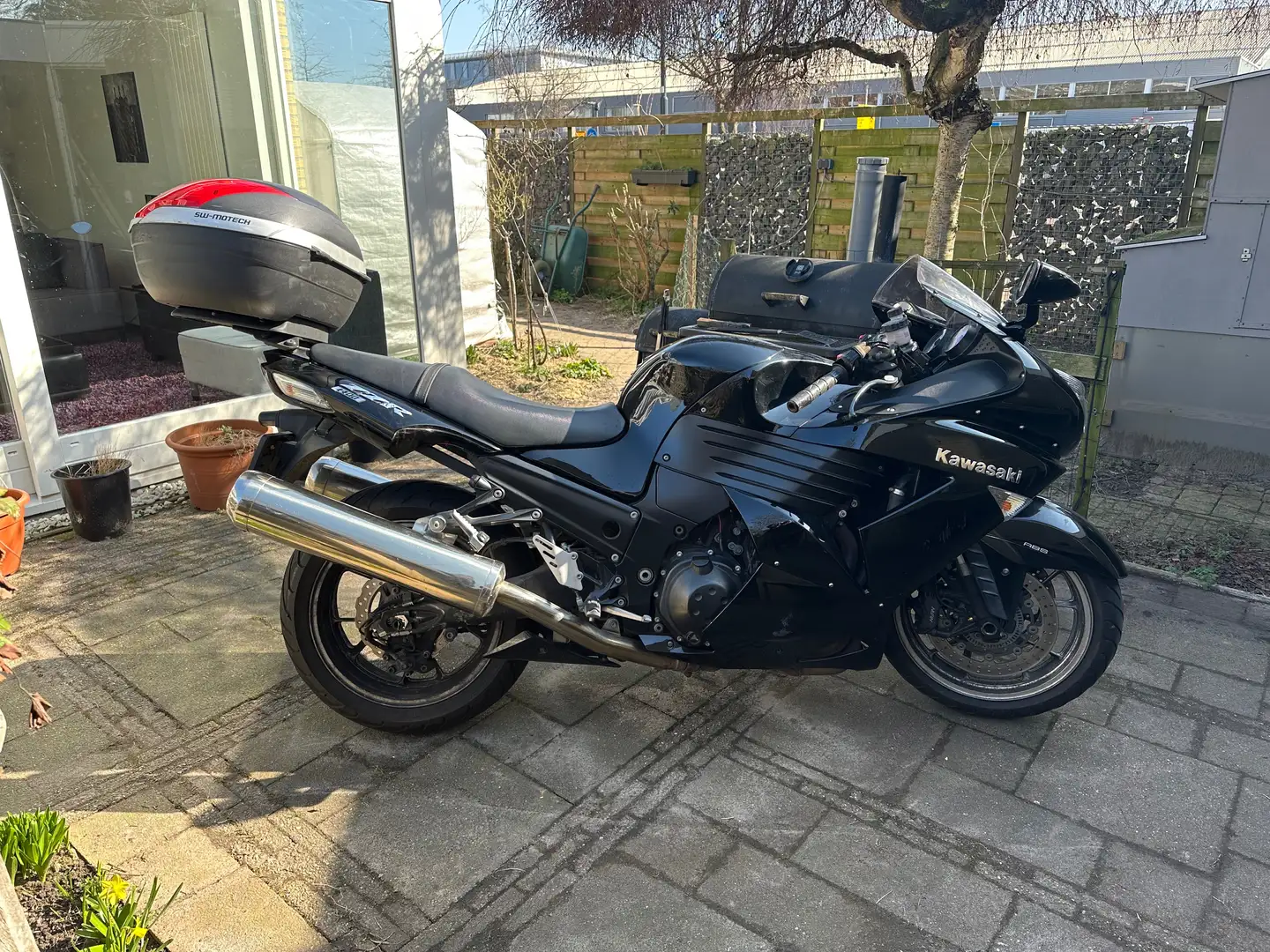 Kawasaki ZZR 1400 Negro - 1