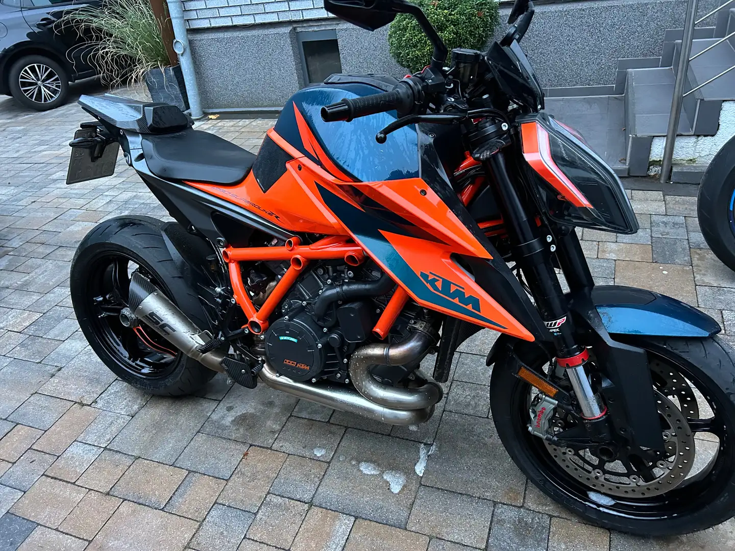 KTM 1290 Super Duke R Orange - 1