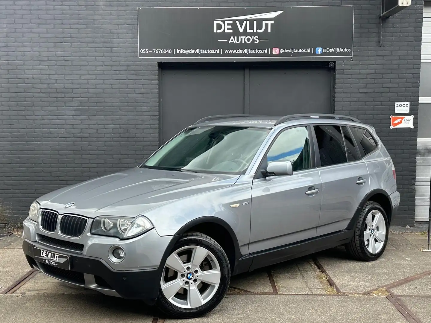 BMW X3 2.0i 150PK | Navi | Cruise Control | Climate Contr Gris - 2