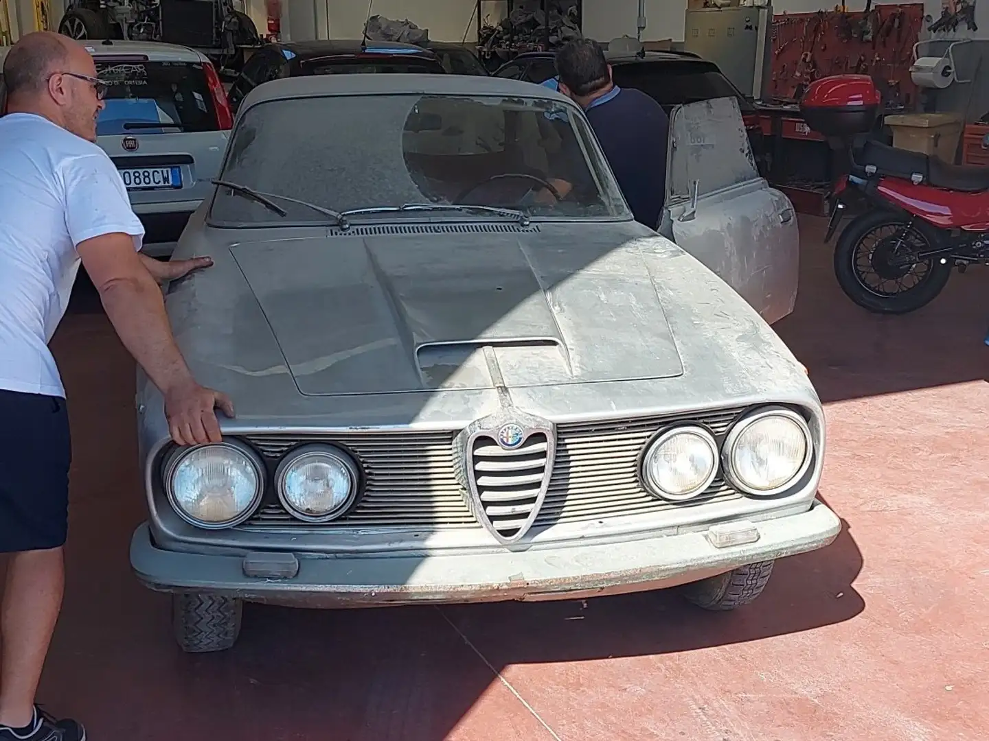 Alfa Romeo Sprint Argintiu - 2