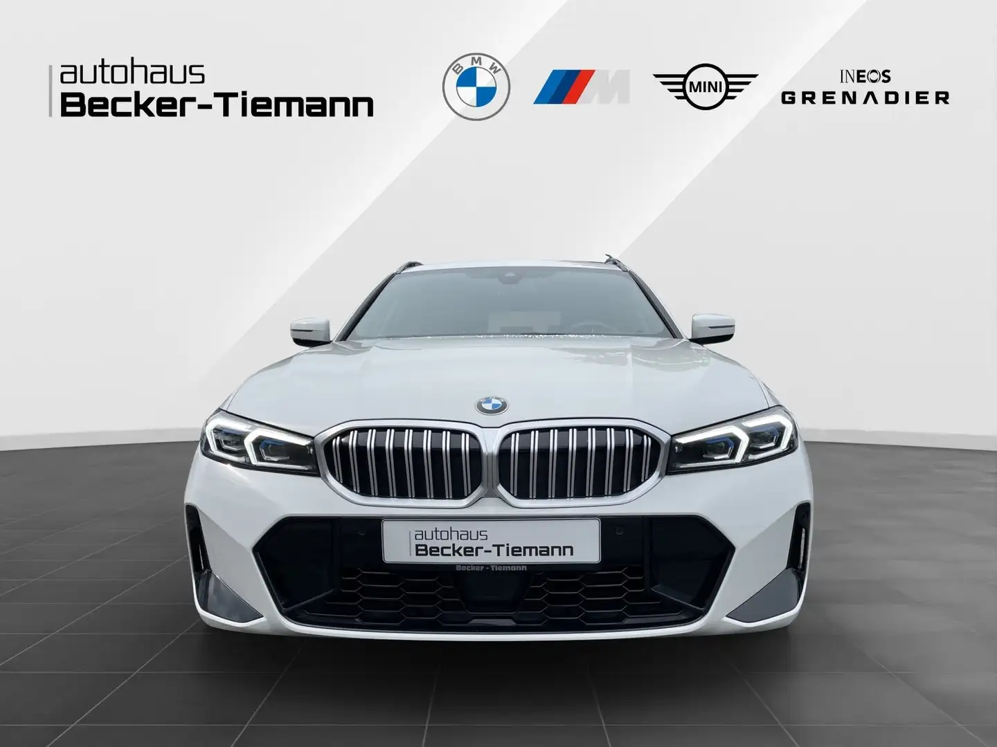 BMW 330 i Touring*M SPORT*WIDESCREEN*19 ZOLL*AHK*ACC*H+K Weiß - 2
