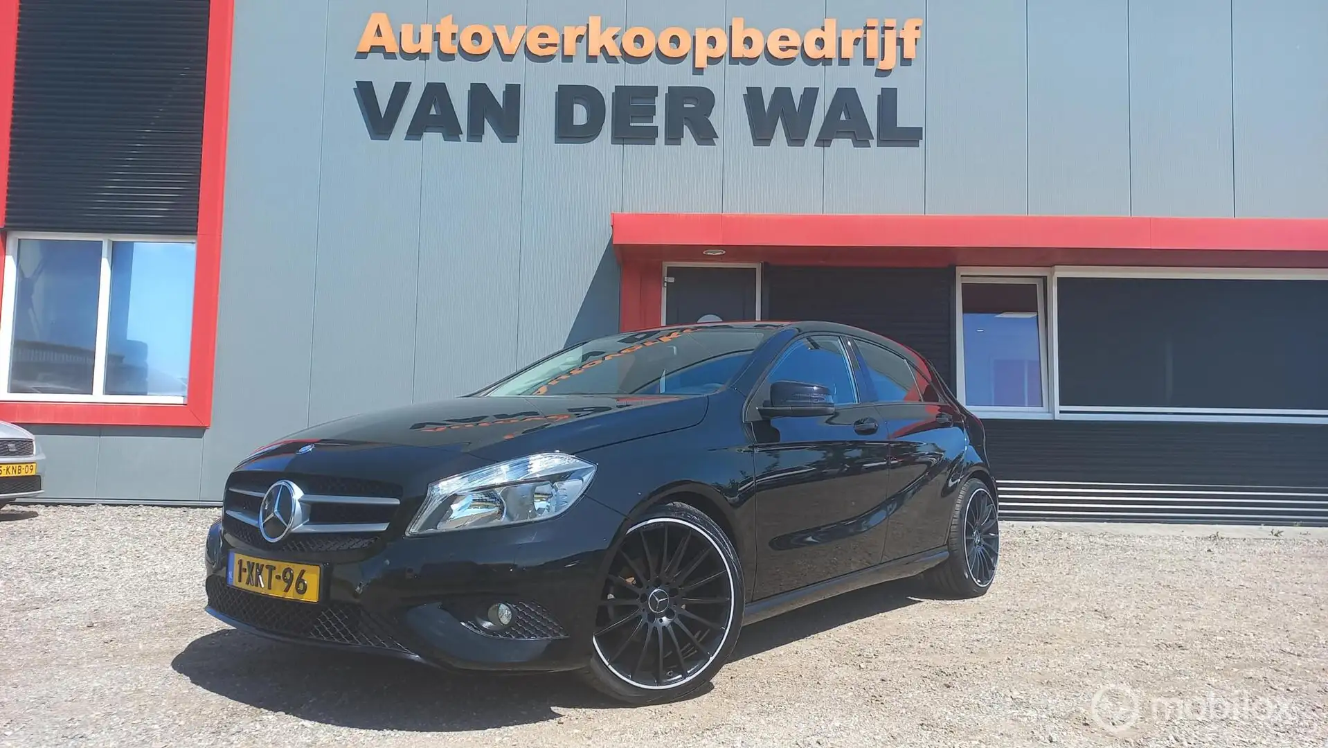 Mercedes-Benz A 180 Ambition 4U3 Zwart - 1
