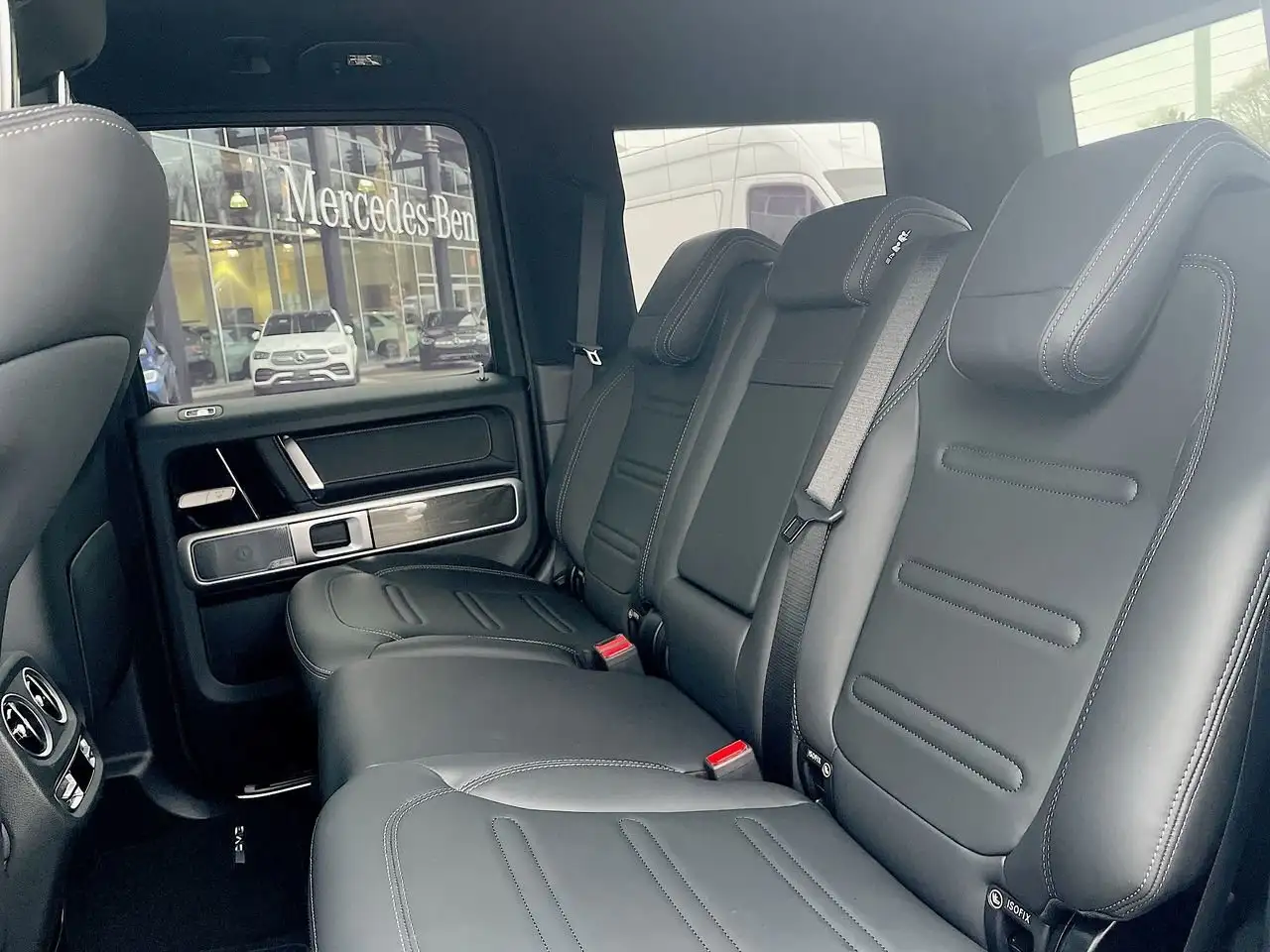 Mercedes-Benz G-Class снимка Mercedes-Benz G-Class
