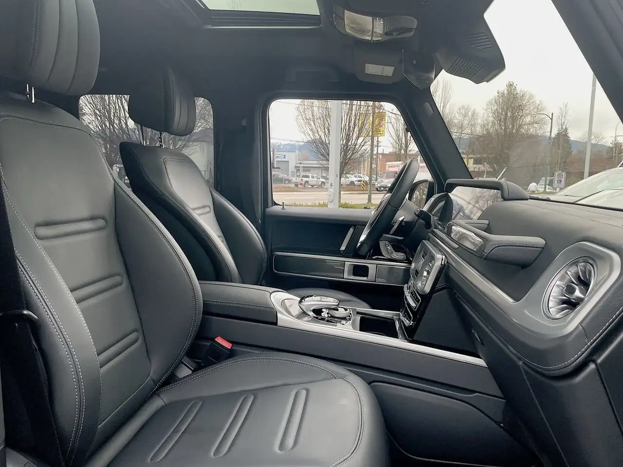 Mercedes-Benz G-Class снимка Mercedes-Benz G-Class