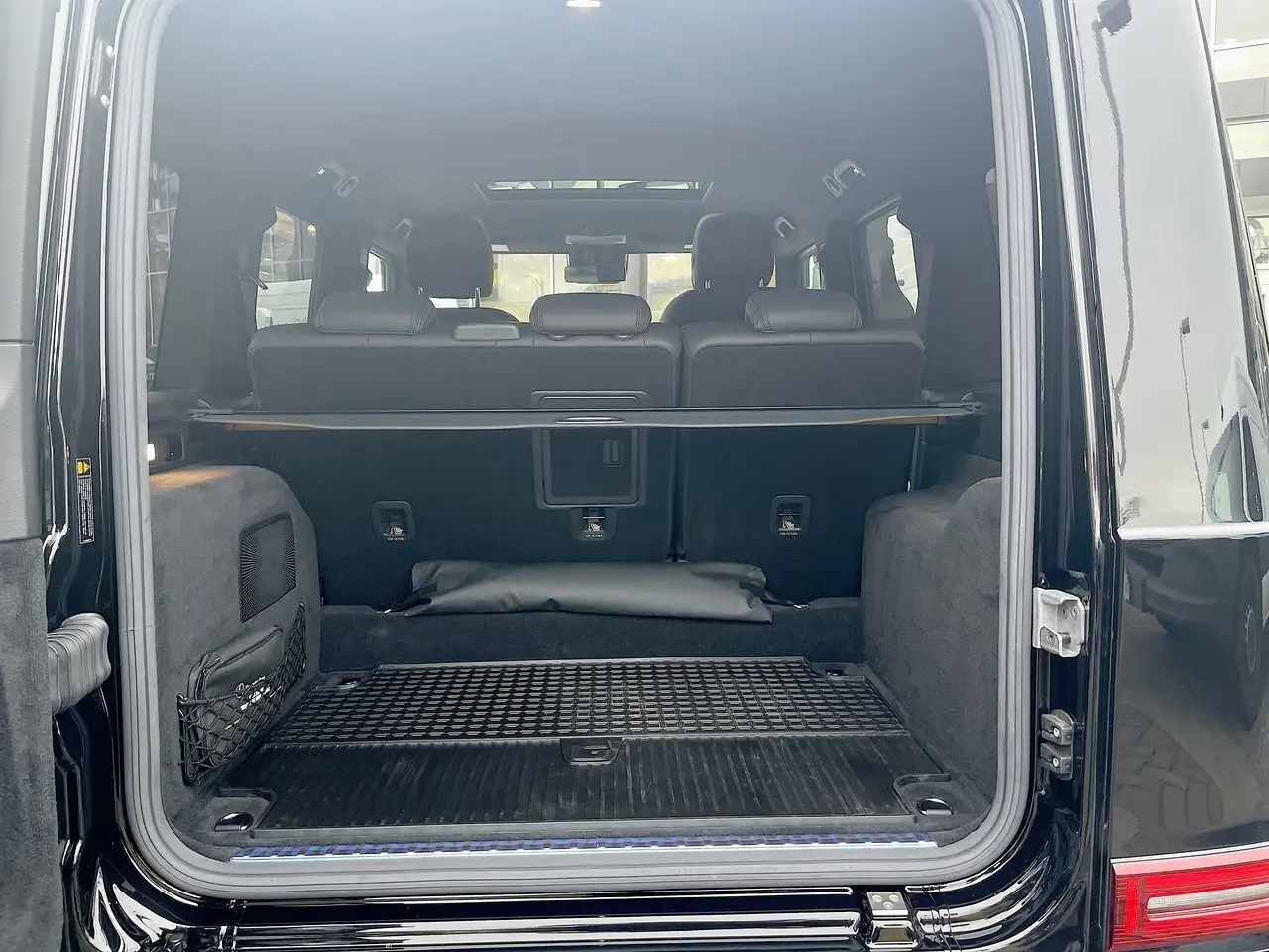 Mercedes-Benz G-Class снимка Mercedes-Benz G-Class