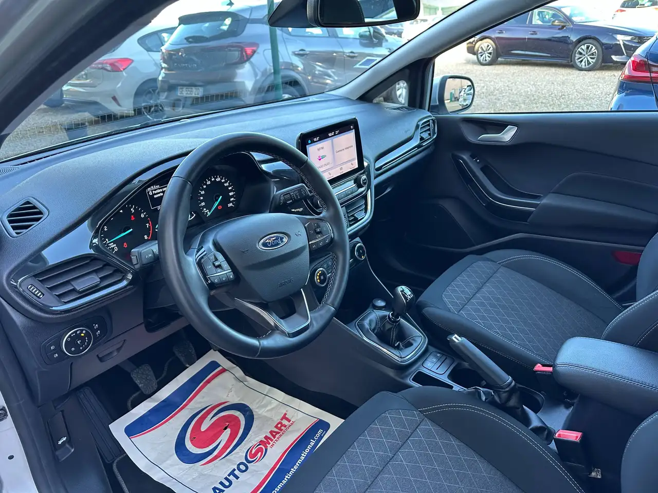 Ford Fiesta Active — photo 7