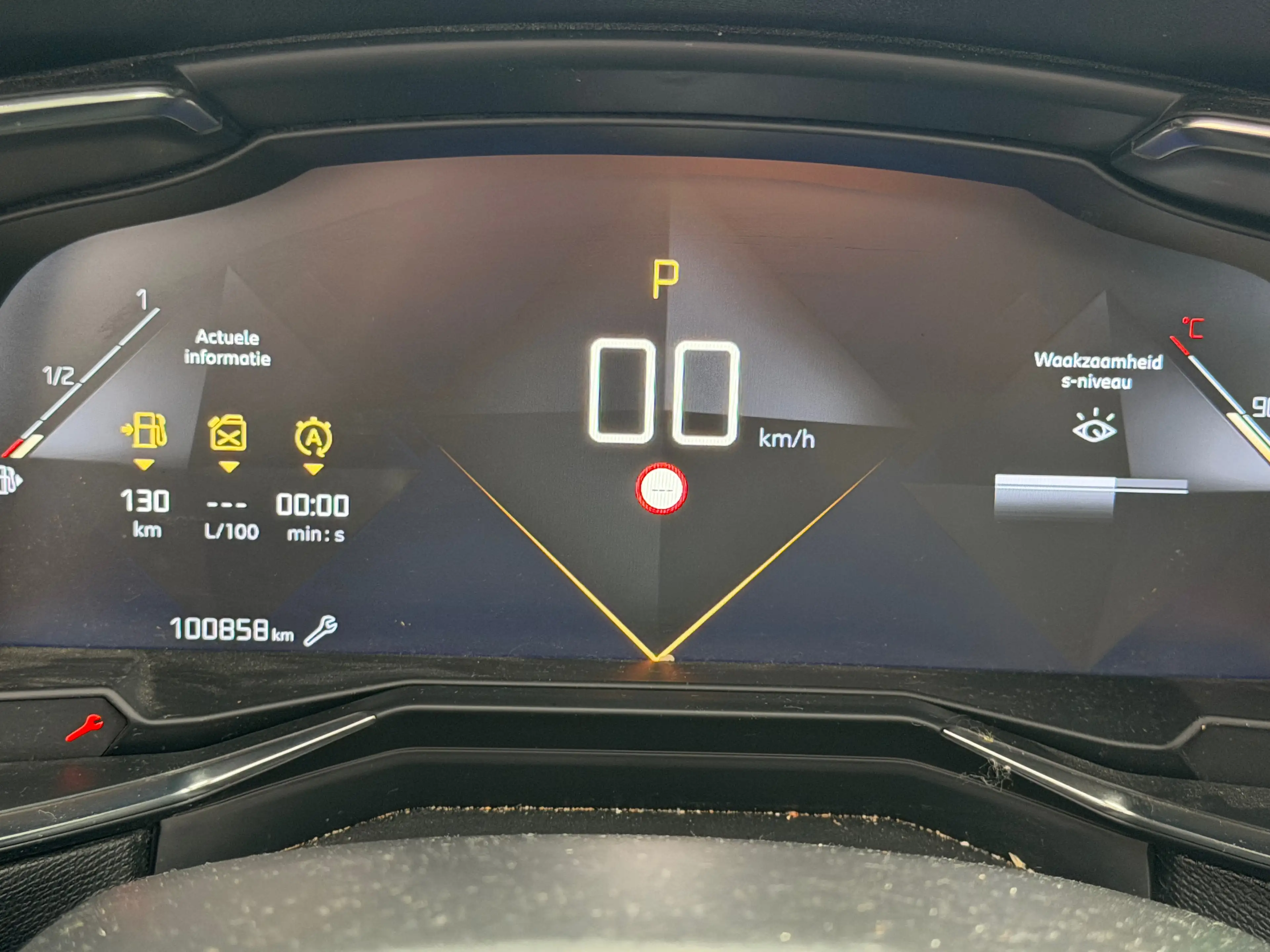 DS Automobiles DS 7 Crossback 1.6 PureTech OPERA Euro 6d/ CARPLAY/ CAM/ PANO/ LEDER — photo 11