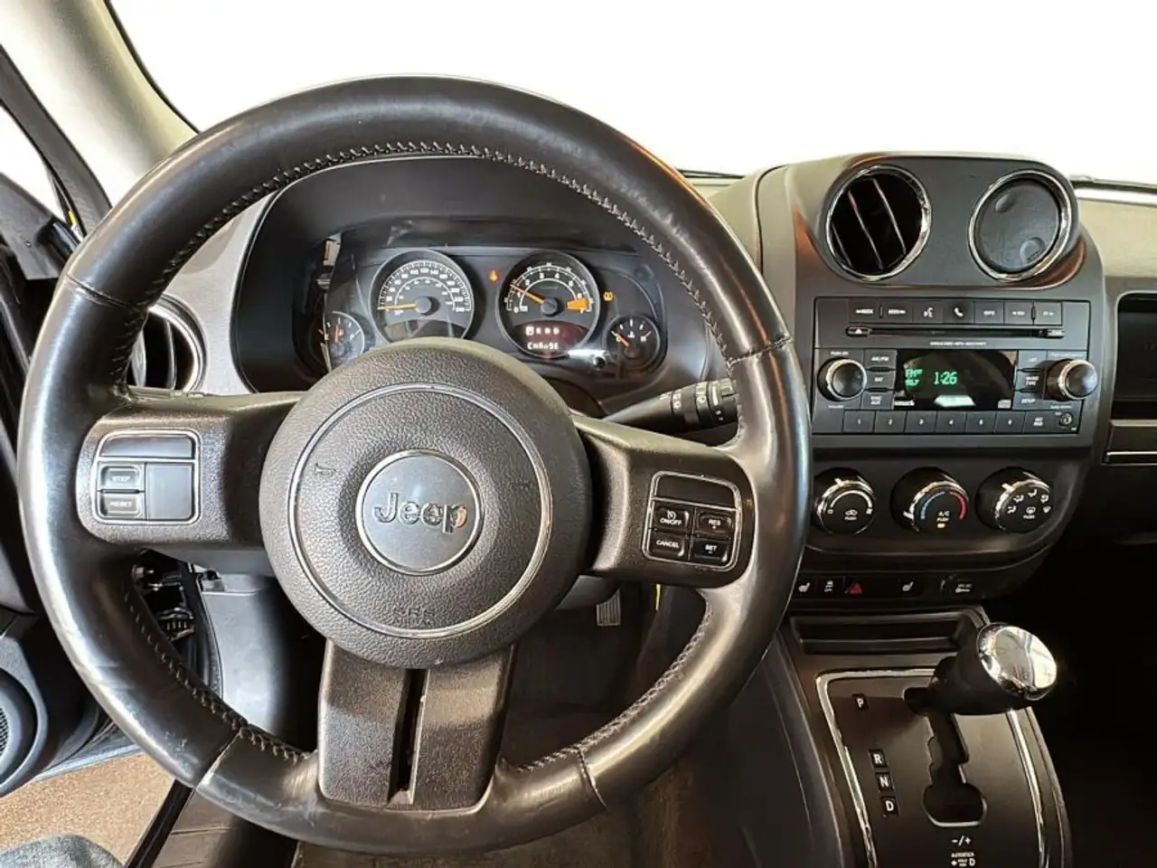 Jeep Patriot снимка Jeep Patriot