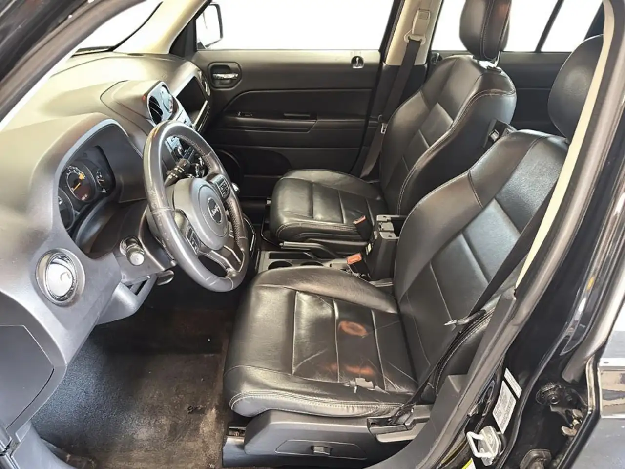 Jeep Patriot снимка Jeep Patriot