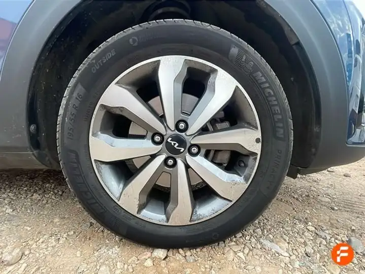 Kia Stonic 1.2 DPi Concept 2023, foto 17
