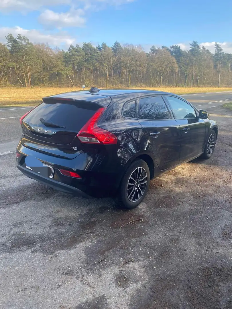 Volvo V40 D2 Momentum - 1