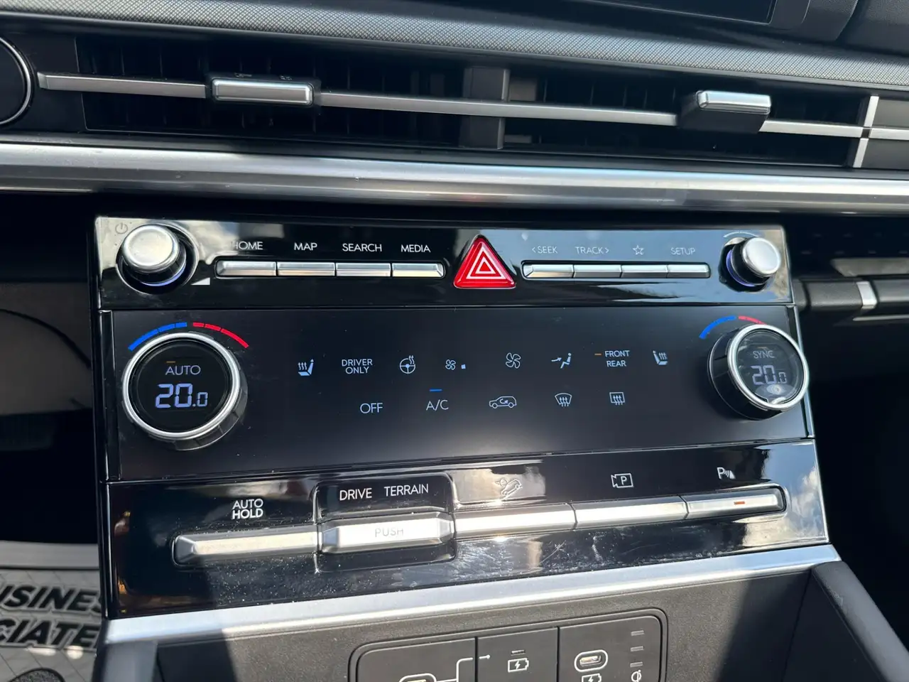Hyundai SANTA FE снимка Hyundai SANTA FE